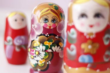 Rus matryoshka bebeklerinin güzel bir manzarası