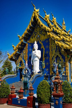 Tayland. Chiang Rai. Mavi Tapınak