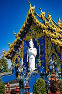 Tayland. Chiang Rai. Mavi Tapınak