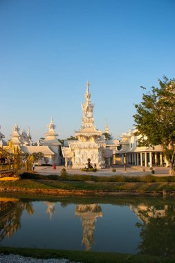 Tayland. Chiang Rai. Beyaz Tapınak
