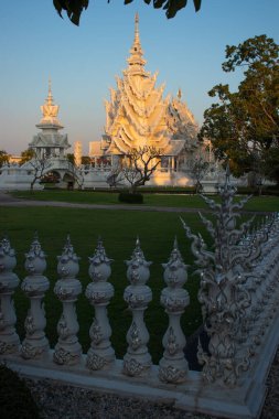 Tayland. Chiang Rai. Beyaz Tapınak