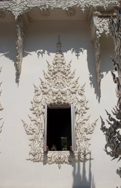 Tayland. Chiang Rai. Beyaz Tapınak