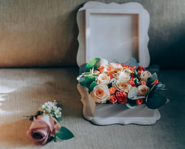 Accesorios de boda. Detalles de la mañana para novia hermosa — Foto de Stock