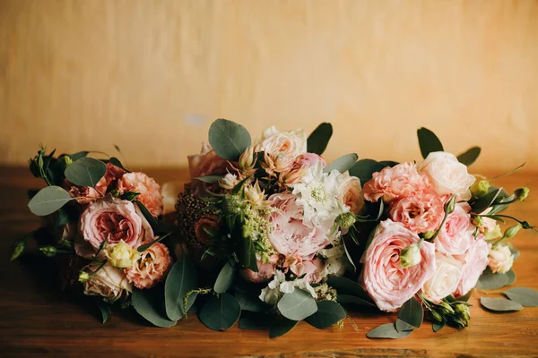 3 개의 결혼식 꽃다발입니다. 결혼식 신부 부속품. 꽃 꽃다발 — 스톡 사진
