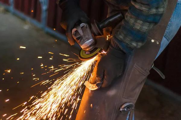 Smid Slijpen Metalen Paard Schoen Vrede Het Vorm Geven — Stockfoto