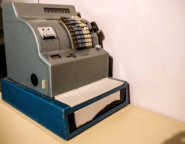 Retro yazar kasada görüntüle