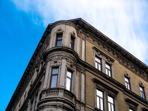 Widok na zabytkową architekturę w Budapeszcie — Zdjęcie stockowe