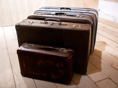 Bazı retro bavullar üzerinde görünüm
