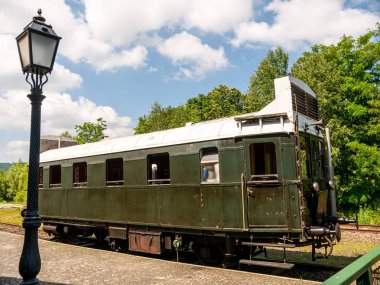 Szentendre, Macaristan'da bir retro trende görünüm