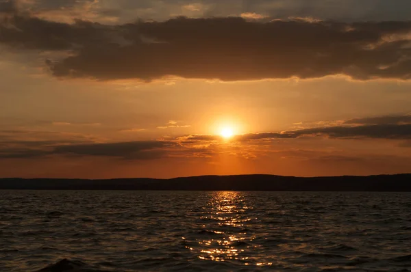 Sunet sobre o lago Balaton — Fotografia de Stock