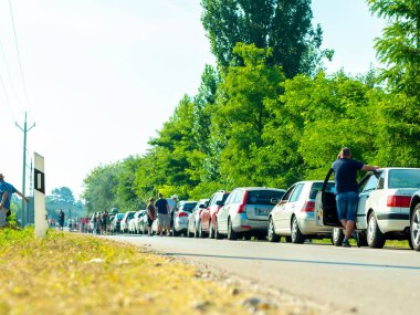 Trafik sıkışıklığı ve Sırp Hungar 'ında bekleyenler