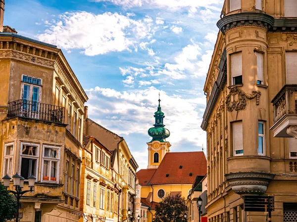 Historische Katholieke Kerk Gyor Hongarije — Stockfoto