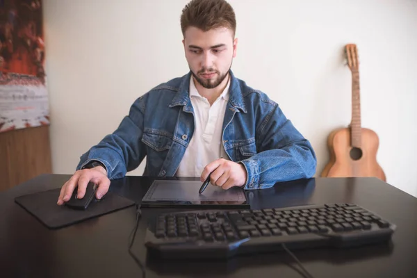 Portrait Man Beard Sitting Home Computer Workplace Working Graphic Tablet — Stock Photo, Image