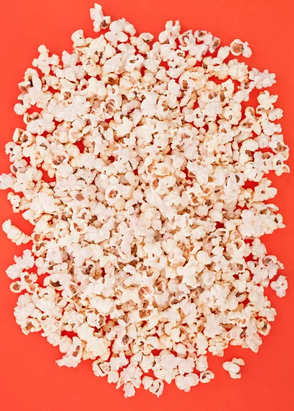 Hintergrund Popcorn Auf Knallrotem Hintergrund Draufsicht Flach Lag Kopierraum Kinokonzept — Stockfoto