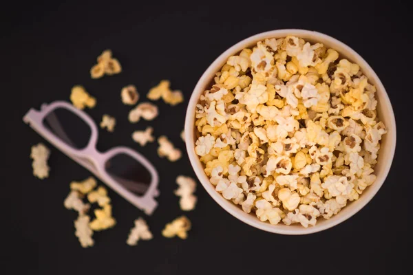 Flach Lag Kopierraum Kino Konzept Hintergrund Popcorn Tasse Und Brille — Stockfoto