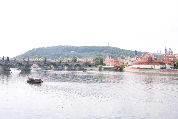 Escena Foto Del Río Moldava Praga República Checa Puente Carlos —  Fotos de Stock