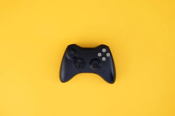 Svart Gamepad Controller Gul Bakgrund Dator Spel Konkurrens Gaming Koncept — Stockfoto