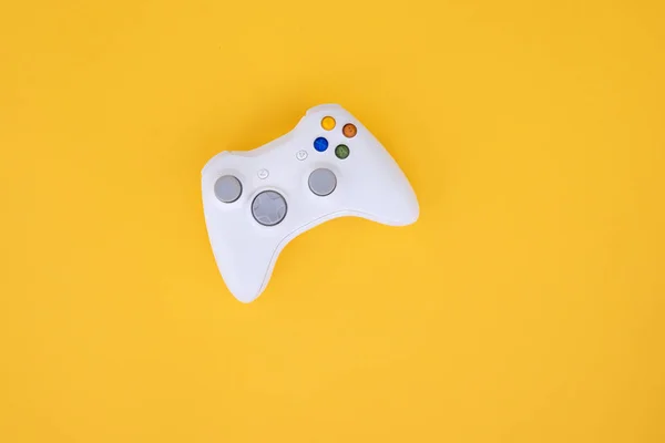 Gamepad Isolado Fundo Amarelo Competição Jogos Joystick Branco Fundo Amarelo — Fotografia de Stock