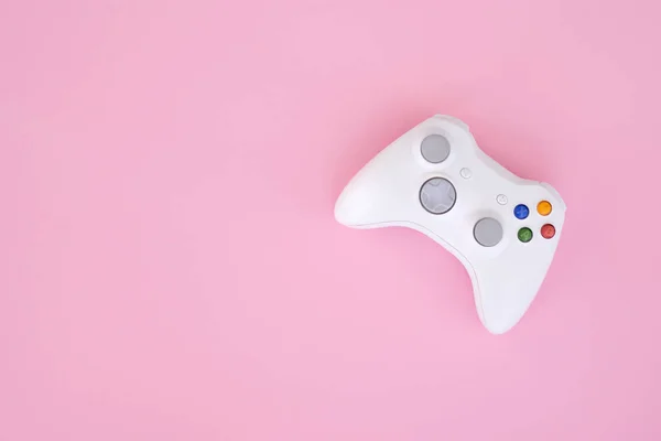 Weißes Gamepad Controller Auf Pastellrosa Hintergrund Der Weiße Steuerknüppel Ist — Stockfoto