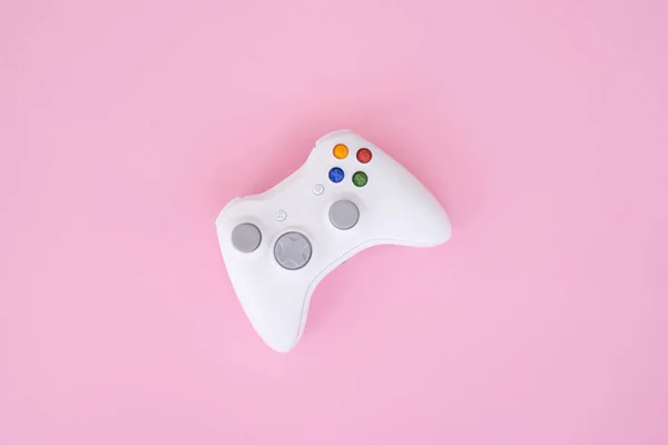 Joystick Blanco Sobre Fondo Rosa Pastel Gamepad Está Aislado Sobre —  Fotos de Stock