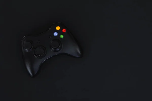 Svart Gamepad Isolerade Mörk Bakgrund Gaming Konkurrens Svart Joystick Svart — Stockfoto