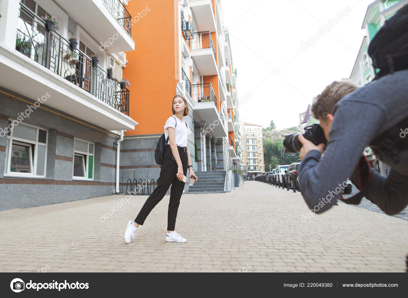 snimaet-devushek-na-ulitse-luchshie-sayti-intimnih-foto