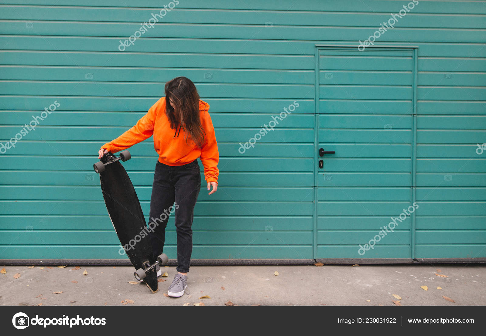 Stylish Girl Street Dresser Logbord Background Green Wall Street