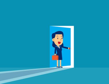 İş kadını kapıyı açıyor. Şirin iş vektörü illüstrasyonunu kavra