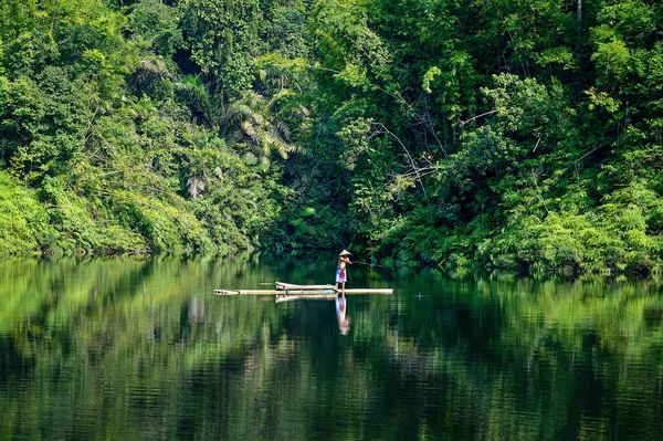 Fischer Grünen Fluss Mit Reflexion Aus Dem Süden Thailands — Stockfoto