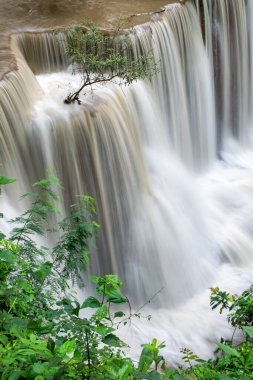 Huai Mae Khamin Şelalesi Kanchanaburi Tayland