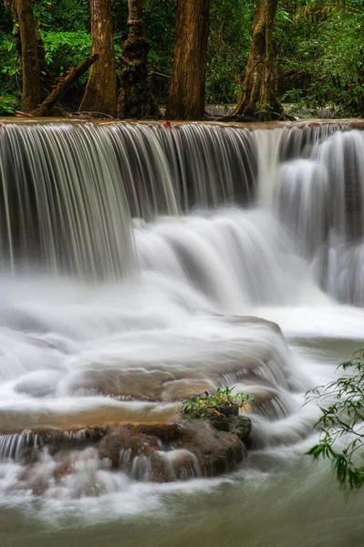 Huai Mae Khamin Cascata Kanchanaburi Thailandia — Foto Stock