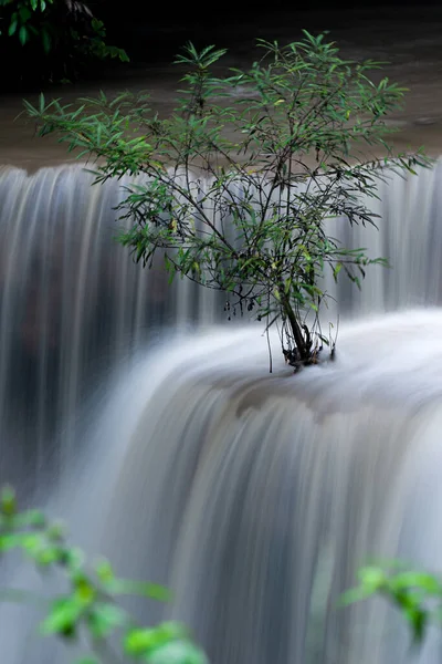 Huai Mae Khamin Cascata Kanchanaburi Thailandia — Foto Stock