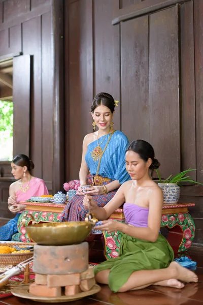 Thai People Make Thai Dessert Thai Period Costume — Stock Photo, Image