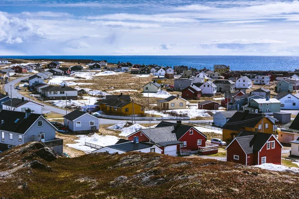 Pohled Malé Norské Vesnici Břehu Moře Jaře — Stock fotografie