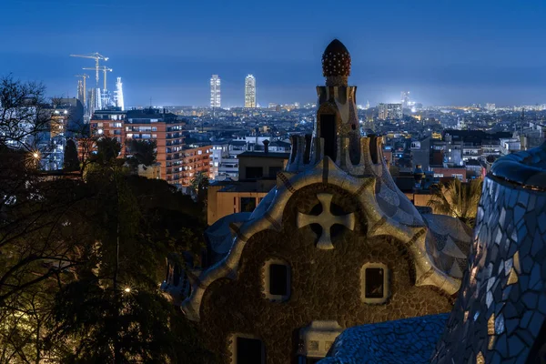 Barcelona Spanya Nisan 2018 Park Guell Gingerbread Lodge Tepeden Görünüm — Stok fotoğraf