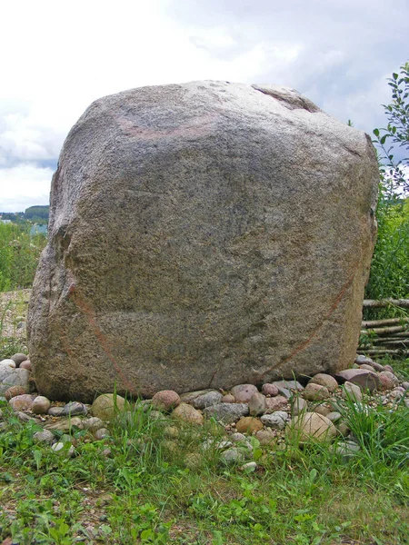 在巴拉鲁斯博物馆的老巨石 — 图库照片
