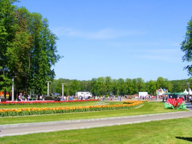Zafer zafer Parkı, Minsk, Beyaz Rusya, tatil güneşli bir günde