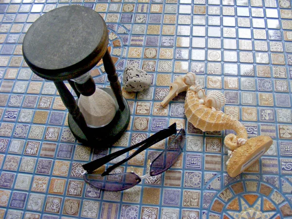 Seahorse Briller Onceptual Travel Timeglass – stockfoto