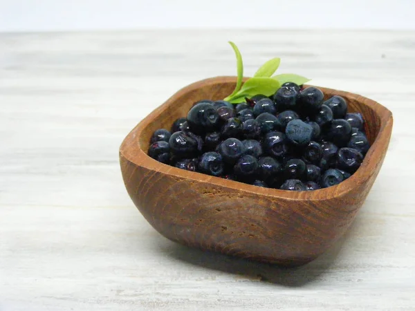 Fresh Blueberries Bowl Freshly Picked Organic Blueberries Rustic Wooden Background — Stock Photo, Image