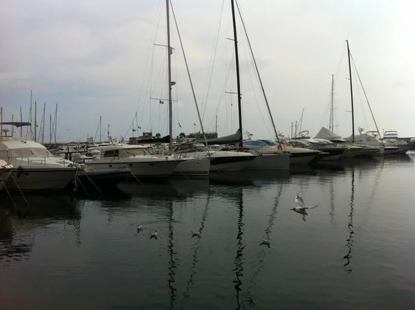 Fernweh Und Abenteuerlust Yachten Modernen Stil Segelboot — Stockfoto