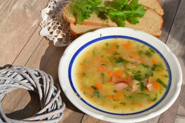 Rustikale Nordische Erbsensuppe Auf Jahrgangstisch Dorf — Stockfoto