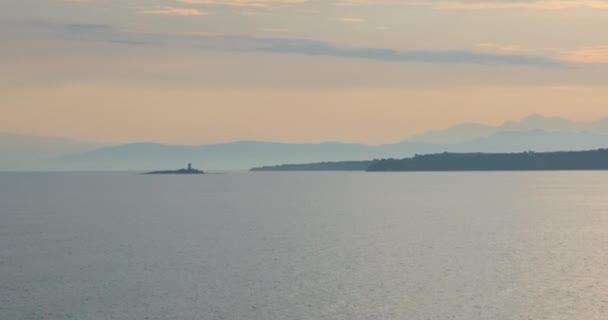 Gemi Güvertesinden Deniz Dalgaları Gökyüzünde Sabah Güneşinin Doğuşunu Seyret Güneş — Stok video