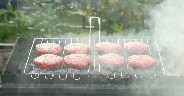 Wołowina Wieprzowina Hamburgera Kotlety Gotowania Mangal Grill Mielonym Mięsem Szef — Zdjęcie stockowe