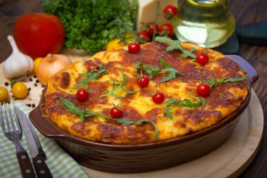 lezzetli ev yapımı lazanya yakından görünümü 