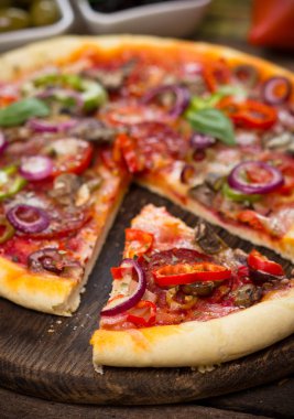 lezzetli İtalyan pizza yakın görünümü
