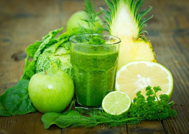 cam sağlıklı detoks içecek yakın görünümü