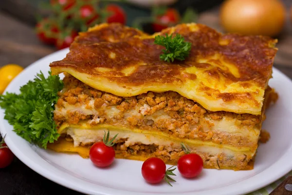 Nahsicht Auf Köstliche Hausgemachte Lasagne — Stockfoto