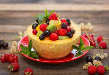 kavun taze çilek görünümü yakın