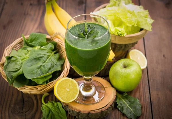 Gezonde Zelfgemaakte Smoothie Drankje Ingrediënten Houten Achtergrond — Stockfoto