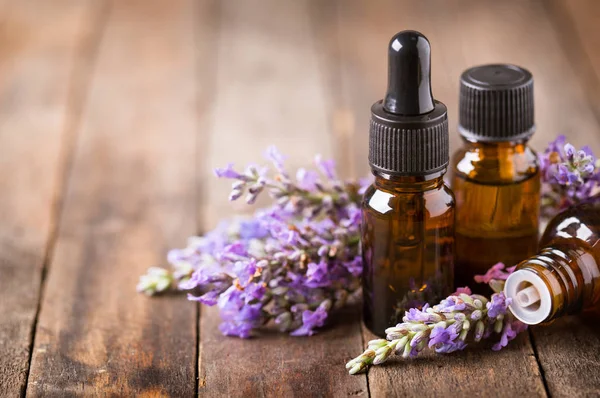 Close View Lavender Essential Oil Aromatherapy Wooden Backdrop — Stock Photo, Image
